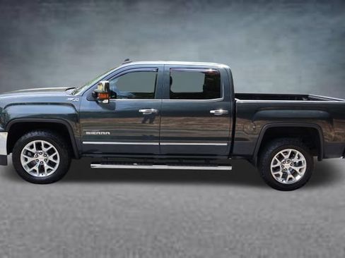 Used 2018 GMC Sierra 1500 SLT w/ SLT Premium Package AWD/4WD image 4