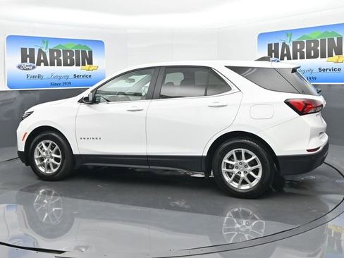 Used 2024 Chevrolet Equinox LT image 3
