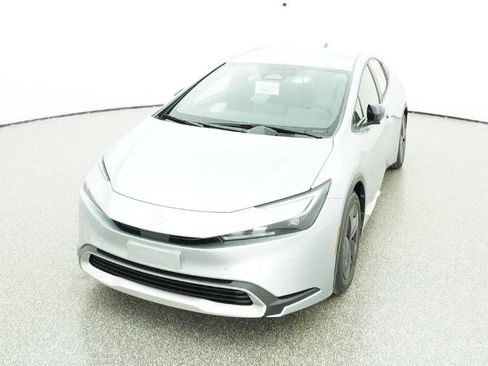 New 2026 Toyota Prius Plug-In Hybrid image 5