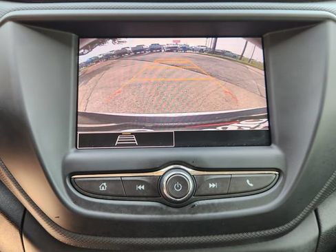 Used 2023 Chevrolet TrailBlazer LT FWD image 17
