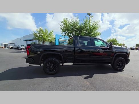 New 2026 Chevrolet Silverado 2500 High Country w/ Midnight Edition AWD/4WD image 17