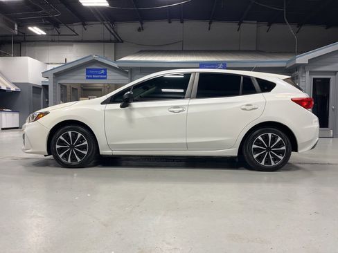 Used 2019 Subaru Impreza 2.0i w/ Eyesight AWD/4WD image 4