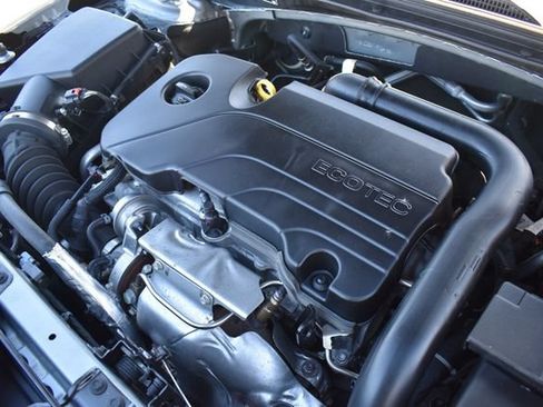 Certified 2023 Chevrolet Malibu LT FWD image 34