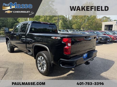 Used 2024 Chevrolet Silverado 2500 Custom w/ Custom Value Package AWD/4WD image 4