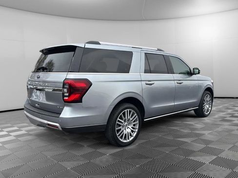 Used 2022 Ford Expedition Max Limited image 4