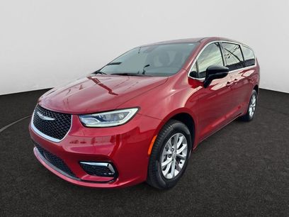 New 2026 Chrysler Pacifica Limited