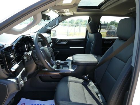 New 2026 Chevrolet Silverado 1500 RST w/ Convenience Package II AWD/4WD image 17