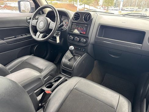 Used 2016 Jeep Patriot Sport w/ Power Value Group image 23