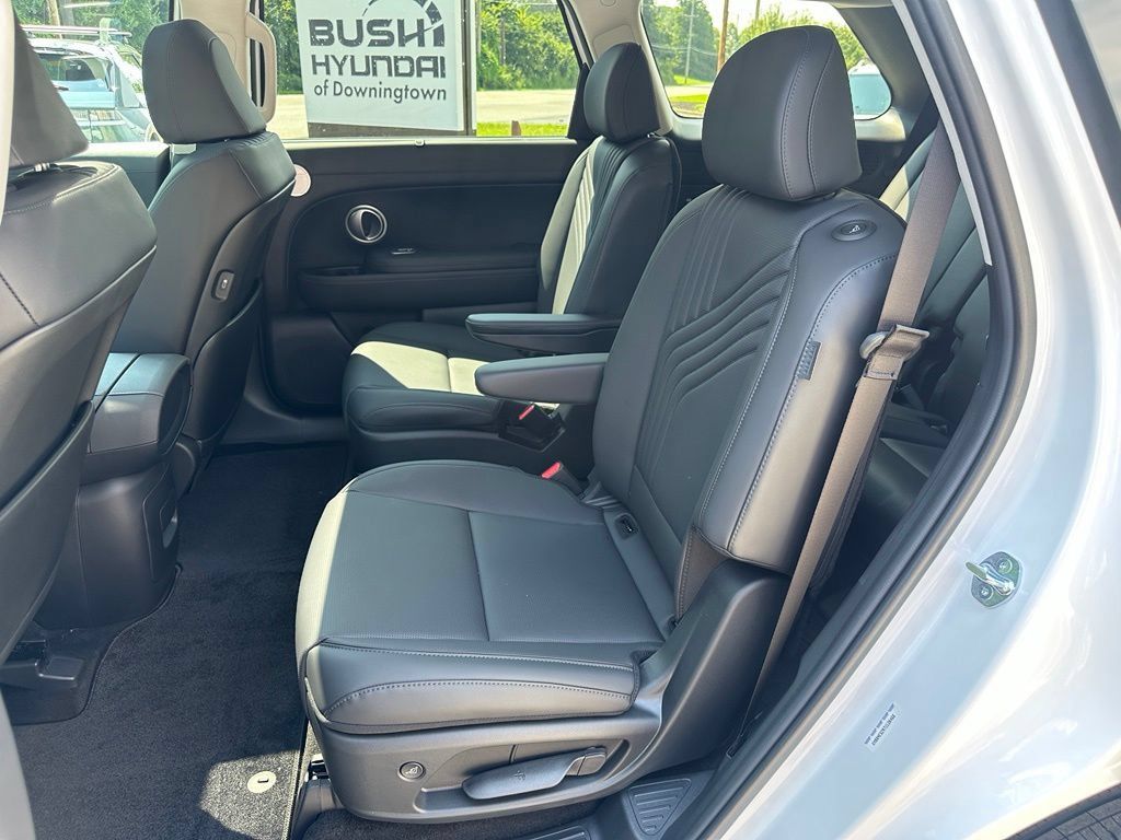 Certified 2026 Hyundai Palisade SEL AWD/4WD image 11