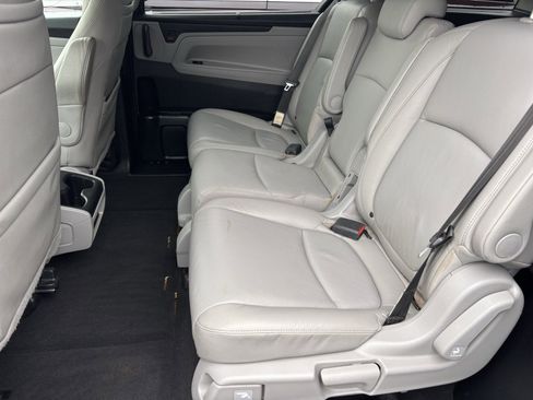 Used 2019 Honda Odyssey EX-L image 18