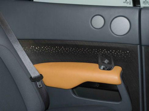 Used 2018 Rolls-Royce Wraith image 43