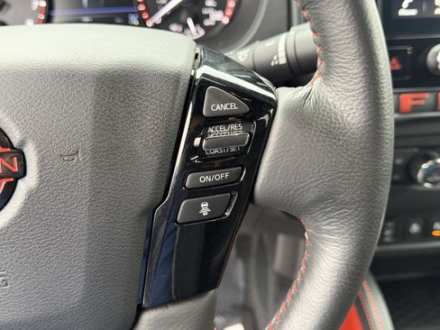 Used 2025 Nissan Frontier PRO-4X w/ Pro Convenience Package image 16