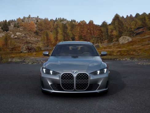 Used 2025 BMW 430i w/ Parking Assistance Package image 31