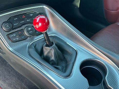 Used 2018 Dodge Challenger SRT Hellcat image 17