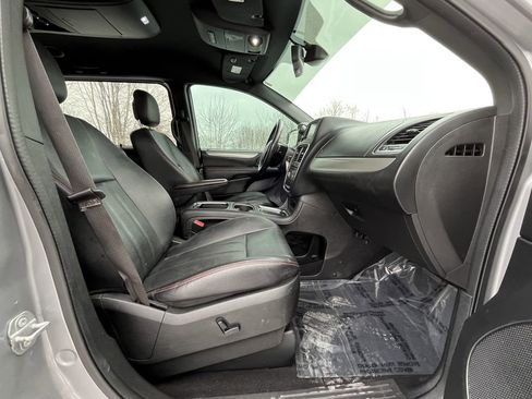 Used 2019 Dodge Grand Caravan GT image 20