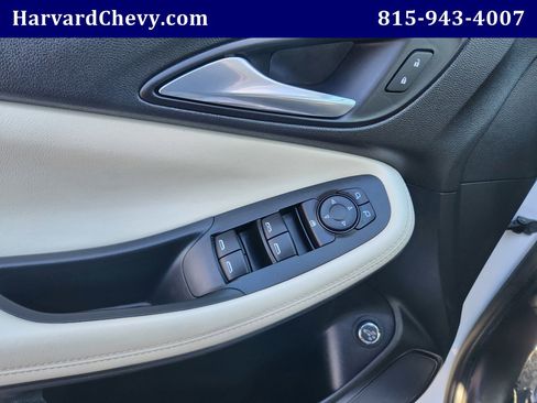 Used 2020 Buick Encore GX Select image 37