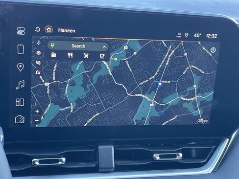 Used 2025 Chevrolet Equinox LT w/ Convenience Package II image 26