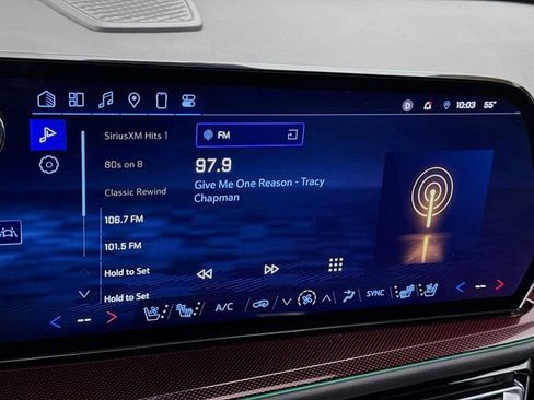 Used 2024 Chevrolet Traverse RS image 18