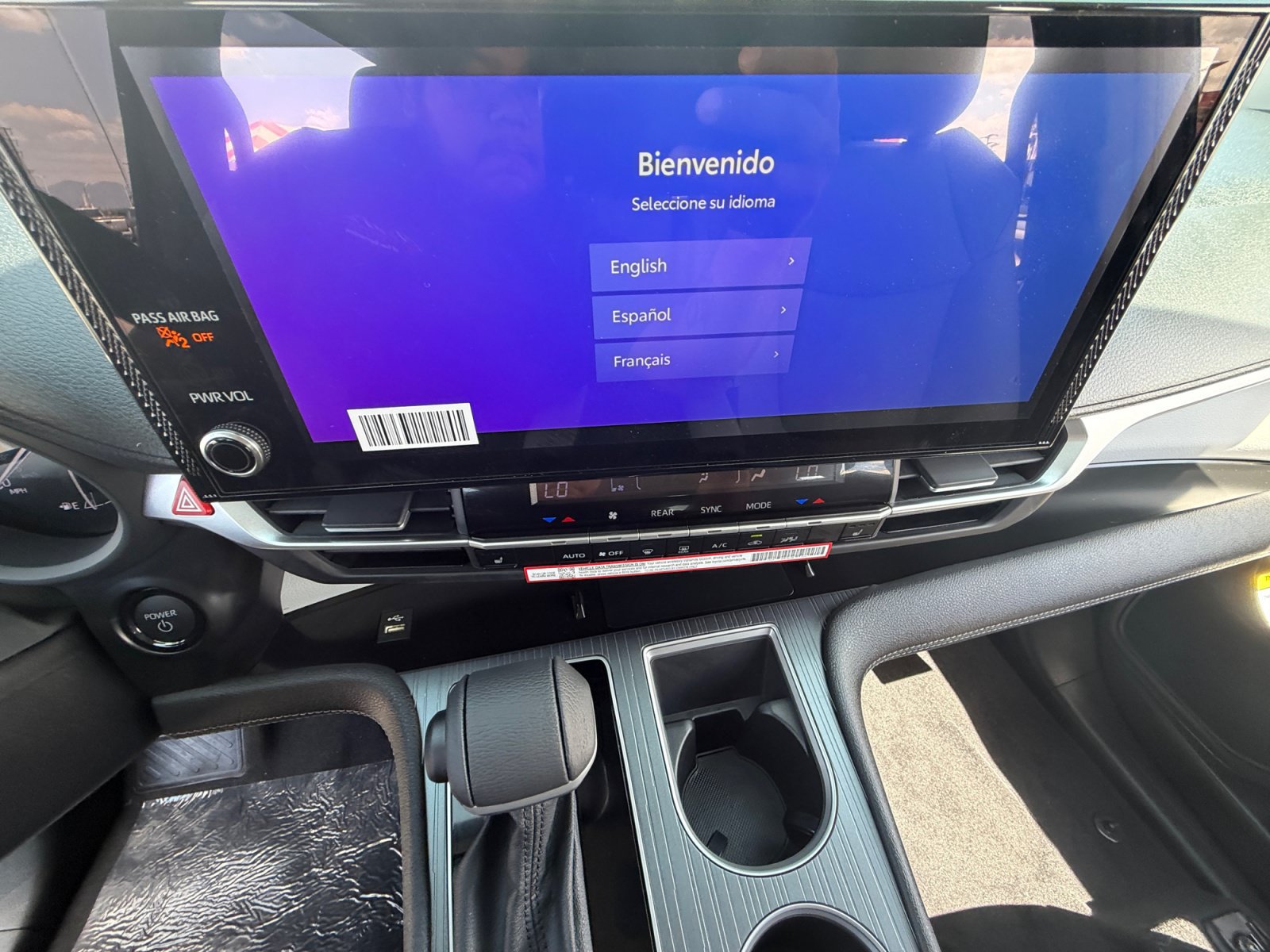 Certified 2026 Toyota Sienna XLE FWD image 19