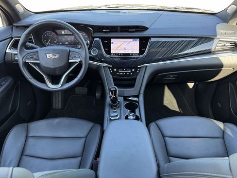 Used 2024 Cadillac XT6 Premium Luxury w/ LPO, Floor Liner Package FWD image 2
