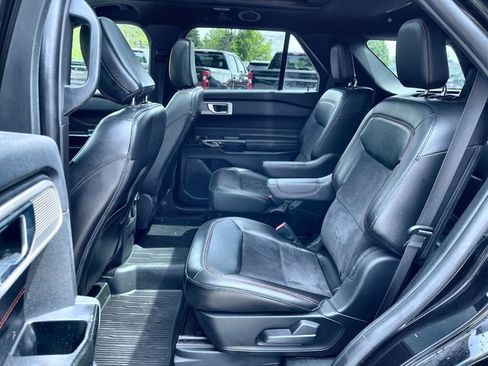 Used 2022 Ford Explorer ST-Line AWD/4WD image 27