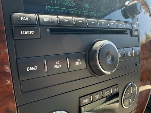 Used 2008 Chevrolet Avalanche LTZ w/ LTZ Preferred Equipment Group image 25