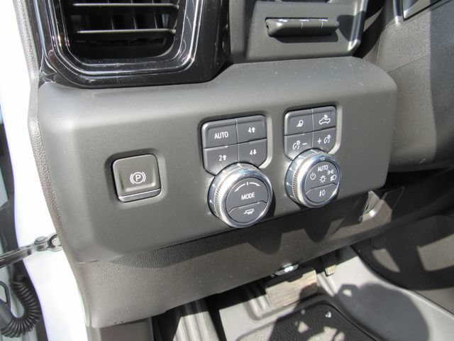 Certified 2024 GMC Sierra 2500 AT4 w/ AT4 Premium Plus Package AWD/4WD image 18