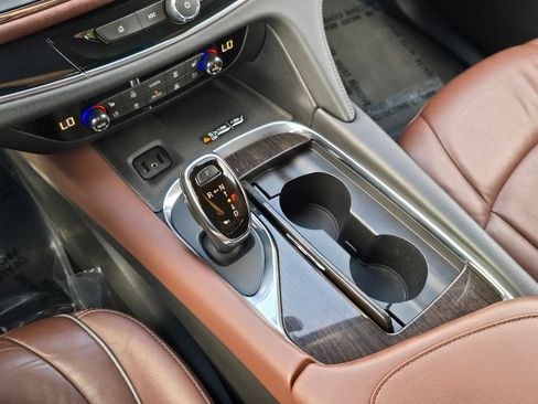 Certified 2018 Buick Enclave Avenir w/ Avenir Technology Package AWD/4WD image 18