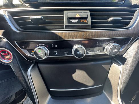 Used 2022 Honda Accord EX-L image 35