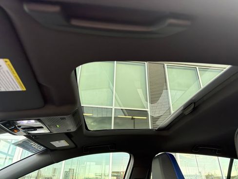 Used 2024 Volkswagen Golf R image 22