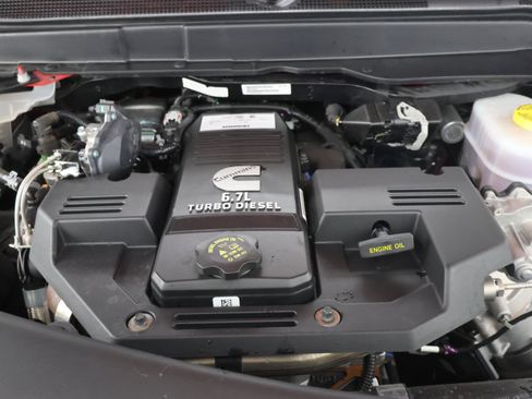 Used 2024 RAM 2500 Laramie w/ Night Edition AWD/4WD image 19