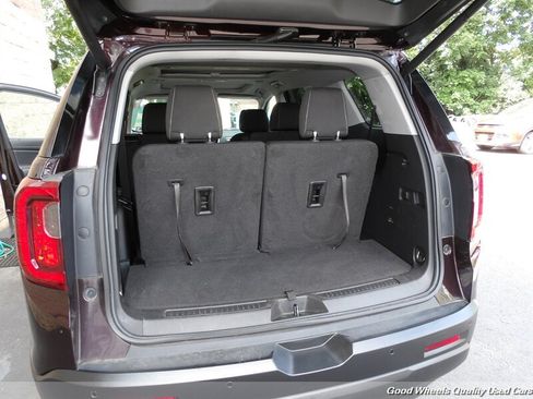 Used 2021 GMC Acadia SLE w/ Driver Convenience Package FWD image 21