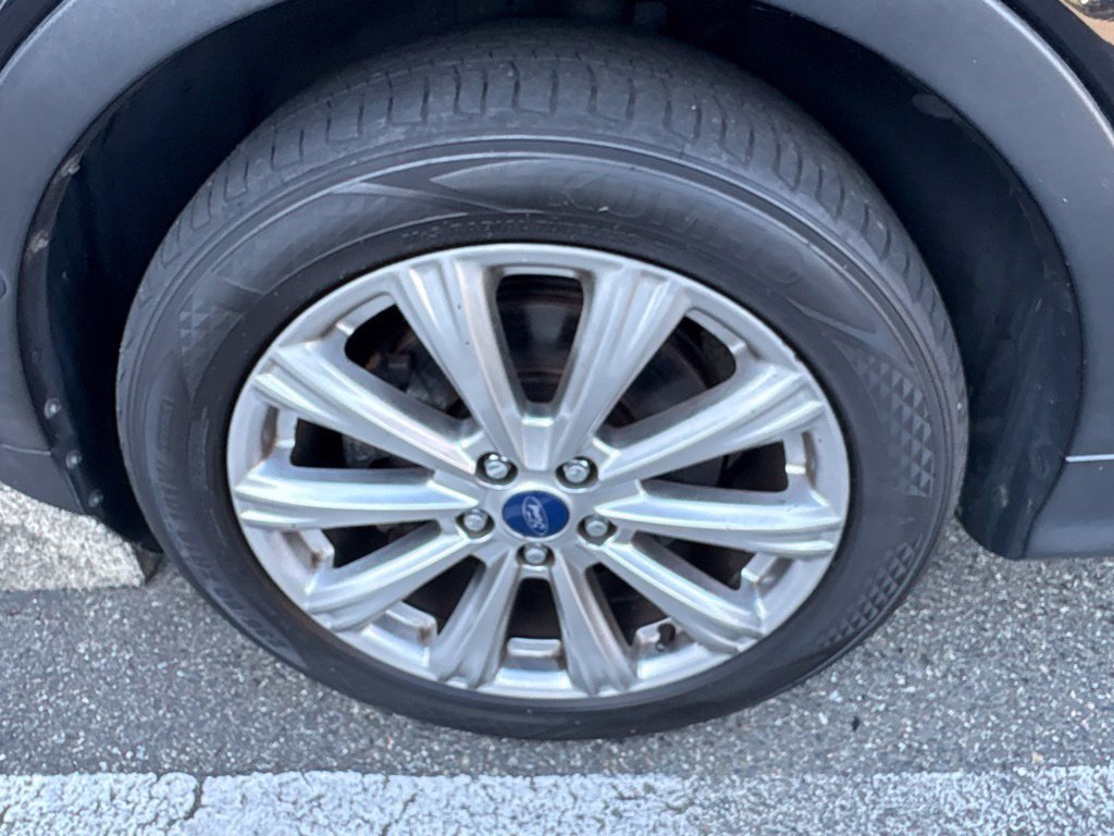 Used 2017 Ford Escape Titanium w/ Canadian Touring Package AWD/4WD image 17