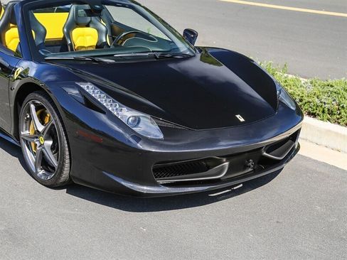 Used 2013 Ferrari 458 Spider RWD image 17