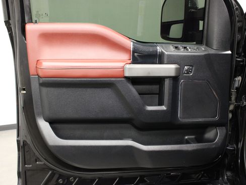 Used 2020 Ford F250 Platinum w/ FX4 Off-Road Package image 15