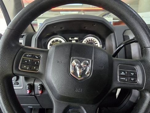 Used 2014 RAM 1500 Express AWD/4WD image 23