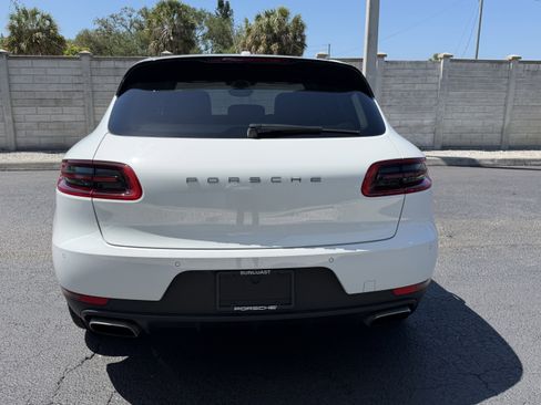 Certified 2017 Porsche Macan AWD/4WD image 11