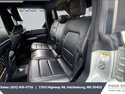 Used 2022 Ford Bronco Badlands image 19