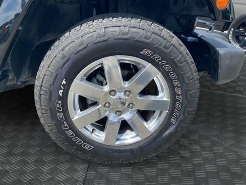 Used 2016 Jeep Wrangler Unlimited Sahara w/ Max Tow Package AWD/4WD image 33