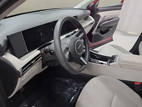 Used 2025 Hyundai Tucson SEL image 12