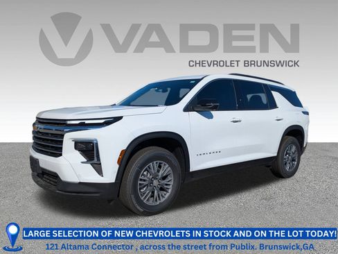 New 2025 Chevrolet Traverse LT w/ Enhanced Driving Package image 1