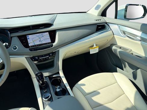New 2025 Cadillac XT5 Premium Luxury w/ Technology Package image 24