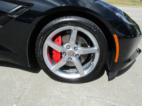 Used 2014 Chevrolet Corvette Stingray Coupe w/ 2LT Preferred Equipment Group RWD image 22
