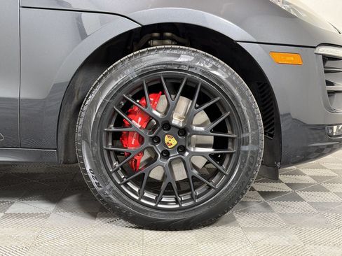 Used 2018 Porsche Macan GTS AWD/4WD image 15