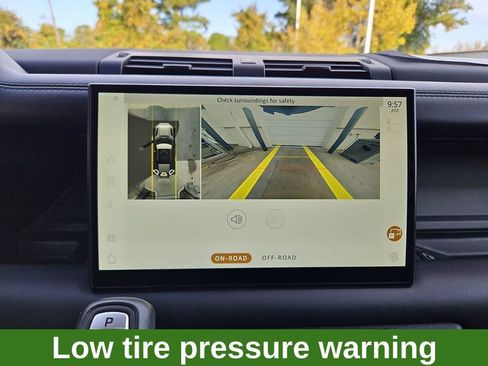 Used 2022 Land Rover Defender 110 X-Dynamic HSE image 18