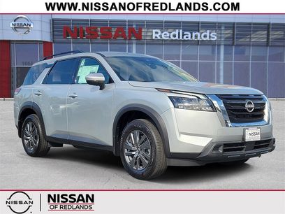 New 2025 Nissan Pathfinder SV
