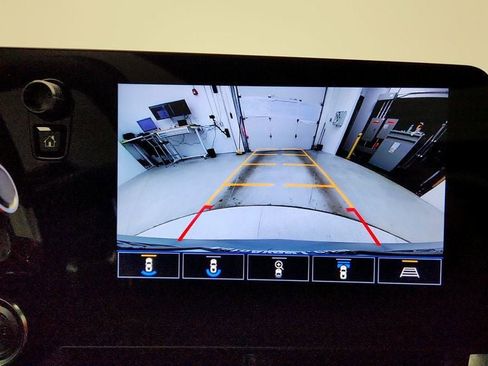 Used 2021 Chevrolet Corvette Stingray Premium Conv w/ Z51 Performance Package image 22