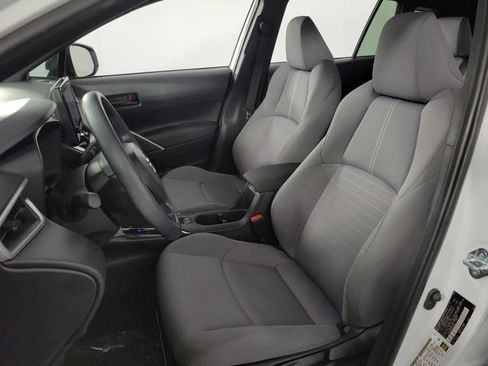 Used 2025 Toyota Corolla Cross AWD Hybrid image 13