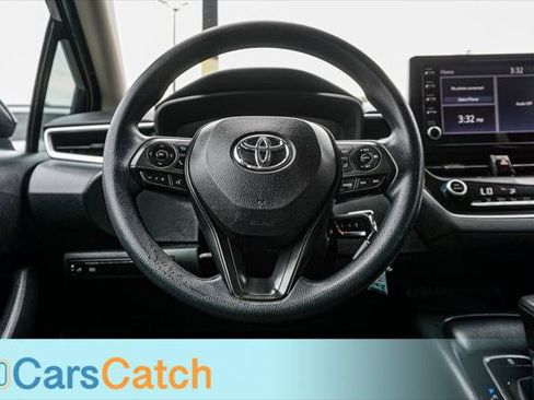 Used 2020 Toyota Corolla LE FWD image 17