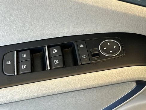 Used 2023 Kia Soul EX FWD image 12